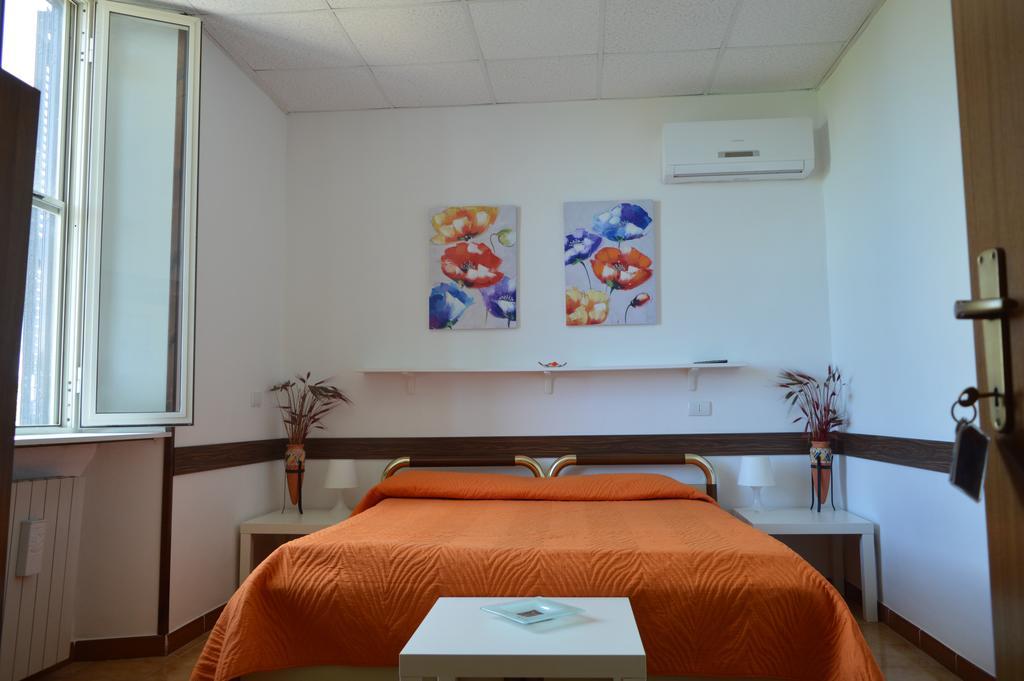 Albergo Ollolai Civitavecchia Exterior photo